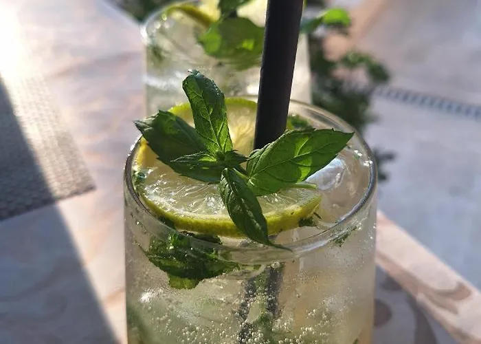 托里吉尔酒店 特罗吉尔