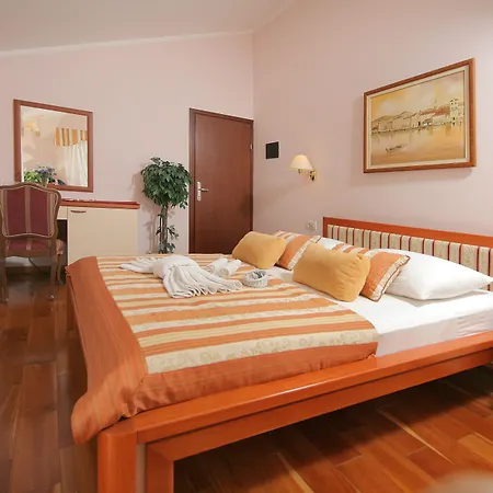Hotel Hotel Trogir 3*