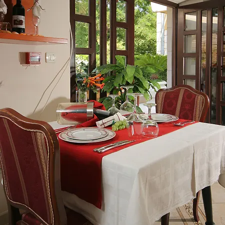 호텔 Hotel Trogir 3*