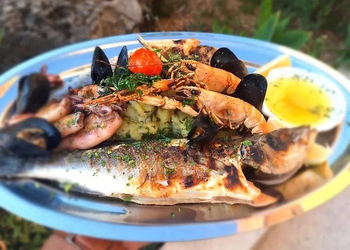 Hotel Trogir Otel 3*