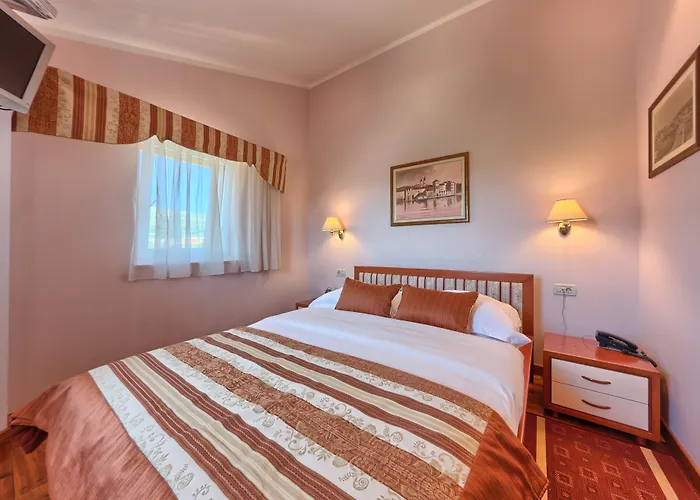 Hotel Trogir 3* Trogir