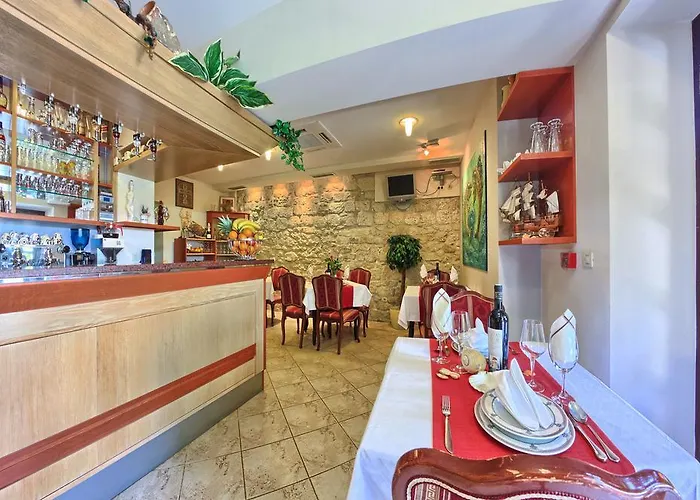 Hotel Trogir Otel Trogir